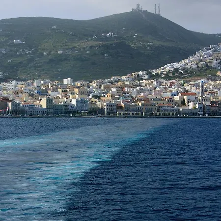 Апартаменты Mother's House In Syros Aegean Sea *