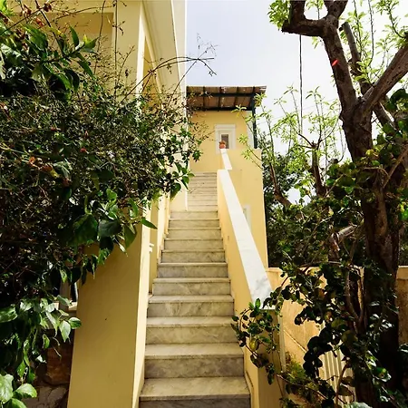 Mother's House In Syros Aegean Sea Апартаменты *