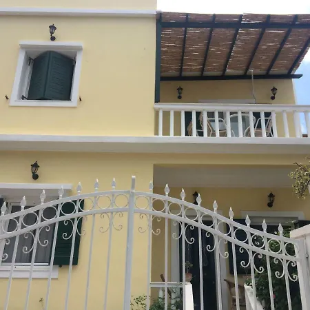 Апартаменты Mother's House In Syros Aegean Sea *