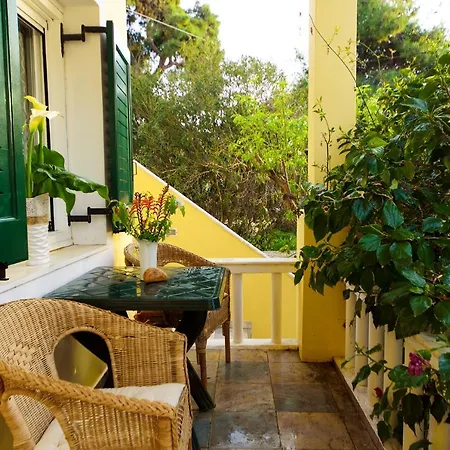 Mother's House In Syros Aegean Sea Apartamento Posidhonía