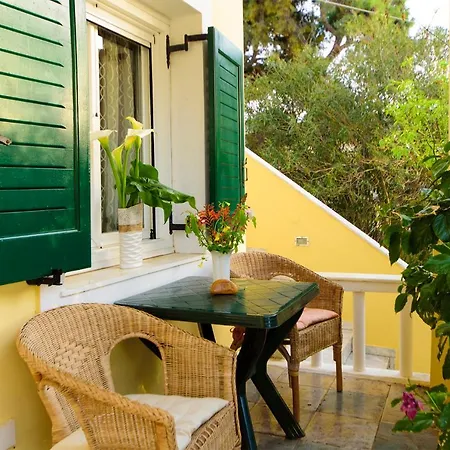 Mother's House In Syros Aegean Sea Apartamento Posidhonía