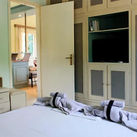 Mother's House In Syros Aegean Sea Apartamento Posidhonía